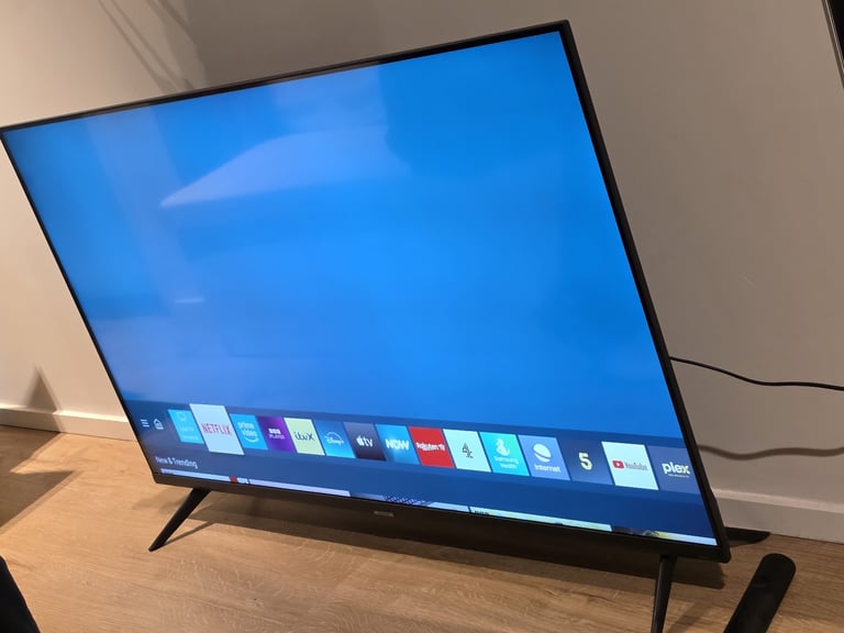 Samsung 50 Inch UE50AU7020KXXU Smart 4K UHD HDR LED TV