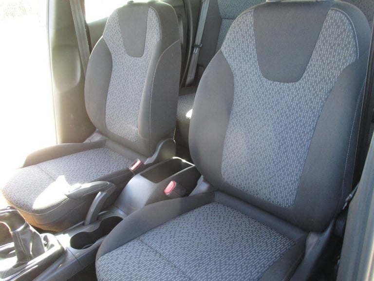 Vauxhall Crossland X SE