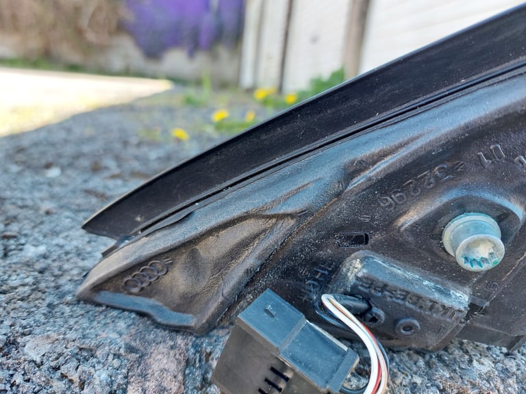 Audi A6 C5 side el mirror