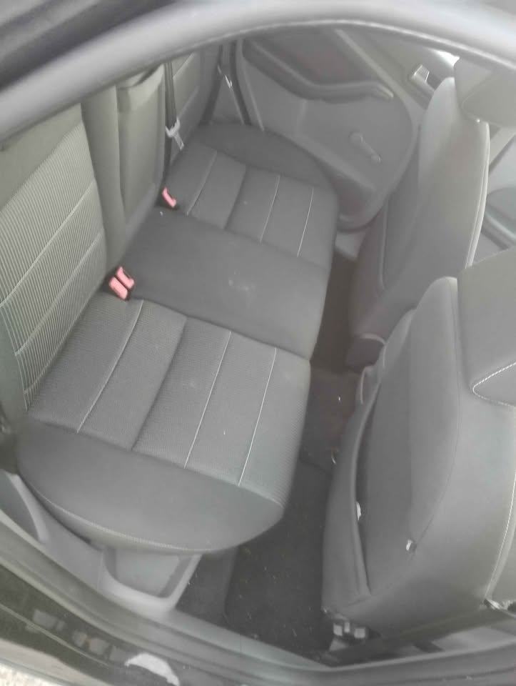 Ford, FOCUS, Hatchback, 2011, Manual, 1560 (cc), 5 doors