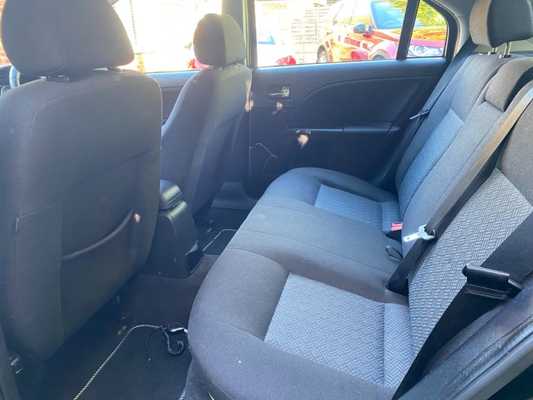 2007 Ford Mondeo 2.0 Edge 5dr HATCHBACK Petrol Manual