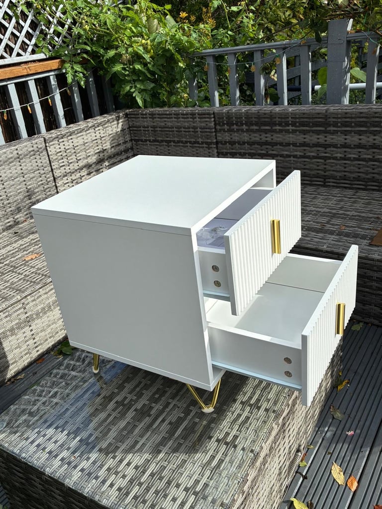 BOXED ALDEA 2 DRAWER BEDSIDE TABLE - WHITE £40
