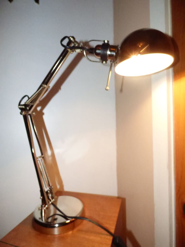 Mid-Century Modernist Retro Adjustable Chrome Table Lamp