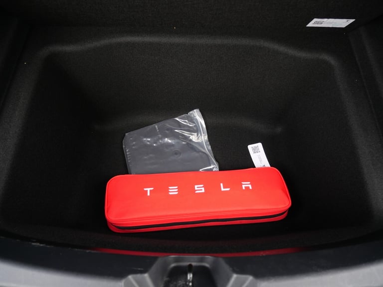 2022 Tesla Model 3 Standard Range Plus Electric Auto RWD (241 bhp) 4dr Electric