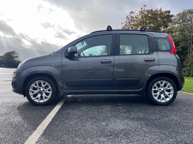 2017 Fiat Panda 1.2 Lounge Hatchback 5dr Petrol Manual Euro 6 (69 bhp) Petrol