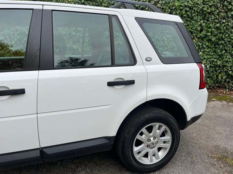 2012 Land Rover Freelander 2 2.2 TD4 XS CommandShift 4WD Euro 5 5dr ESTATE Diesel Automatic