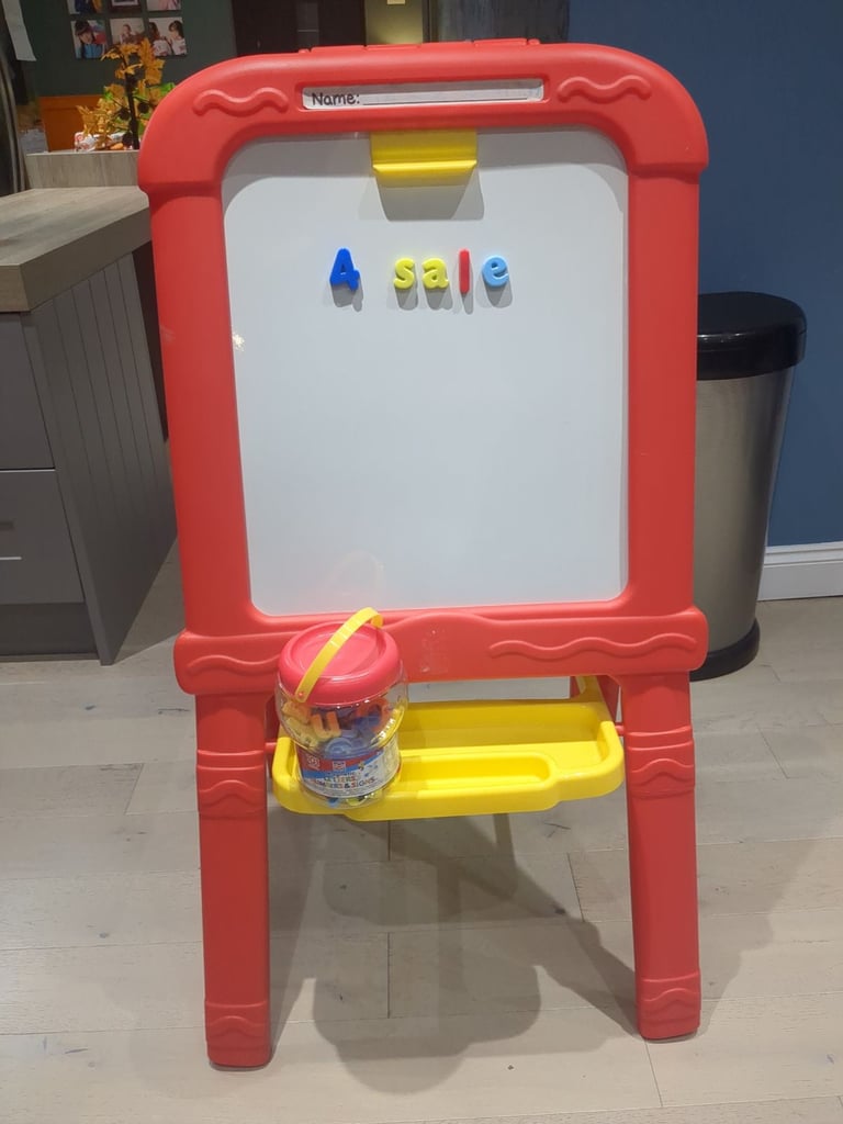 image for Easel child's  