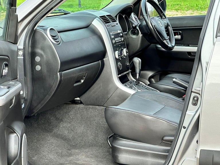 SUZUKI GRAND VITARA 2.4 VVT SZ5 Auto 4WD Euro 4 5dr 2010