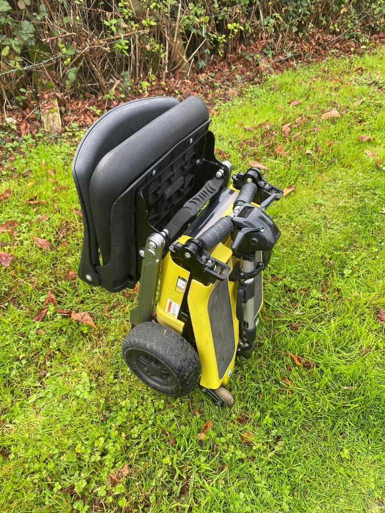 Luggie Elite Folding Mobility Scooter 