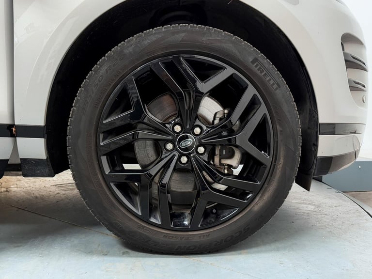 2022 Land Rover Range Rover Evoque 2.0 D200 MHEV R-Dynamic SE SUV 5dr Diesel Auto 4WD Euro 6 (s/s...