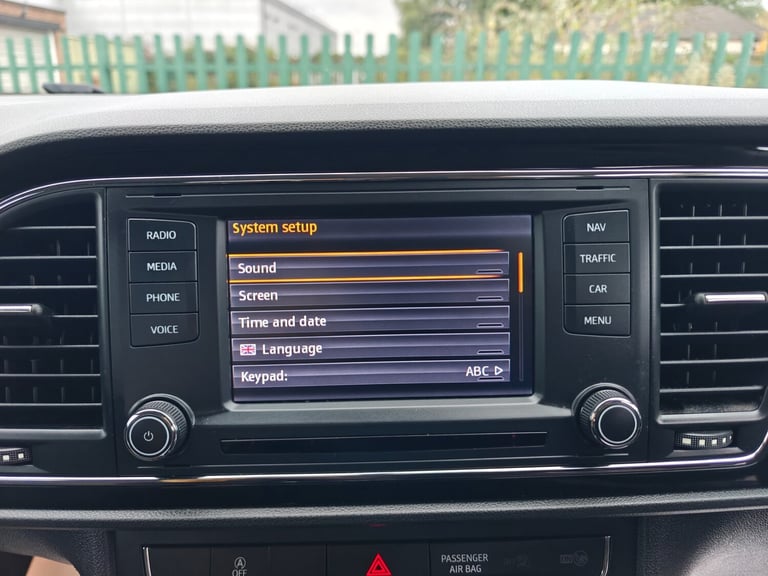 2013 SEAT Leon 1.2 TSI SE 5dr [Technology Pack] HATCHBACK Petrol Manual