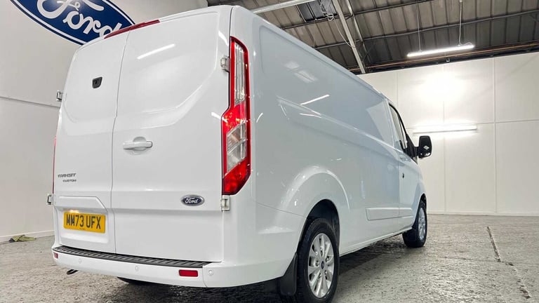 2023 Ford Transit Custom 2.0 EcoBlue 130ps Low Roof Limited Van Van Diesel Manual