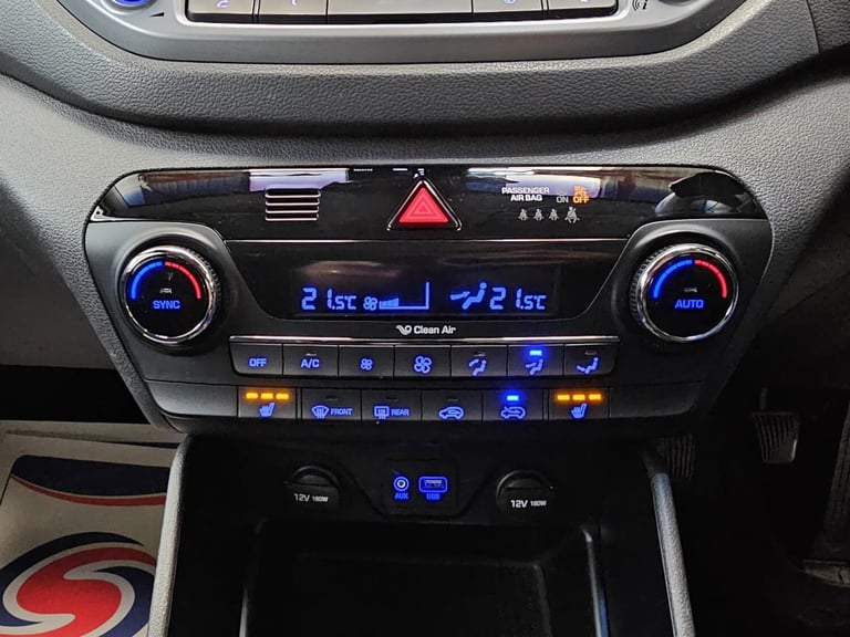 2015 Hyundai TUCSON 1.7 CRDi Blue Drive SE Nav 5dr 2WD ESTATE Diesel Manual