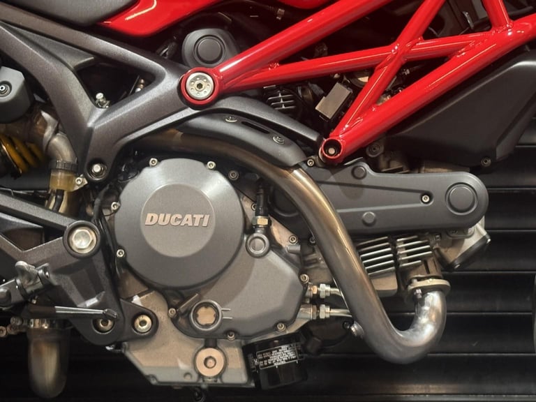 DUCATI MONSTER 796 Plus Termignoni Race Kit -Immaculate condition-Low Miles Red 
