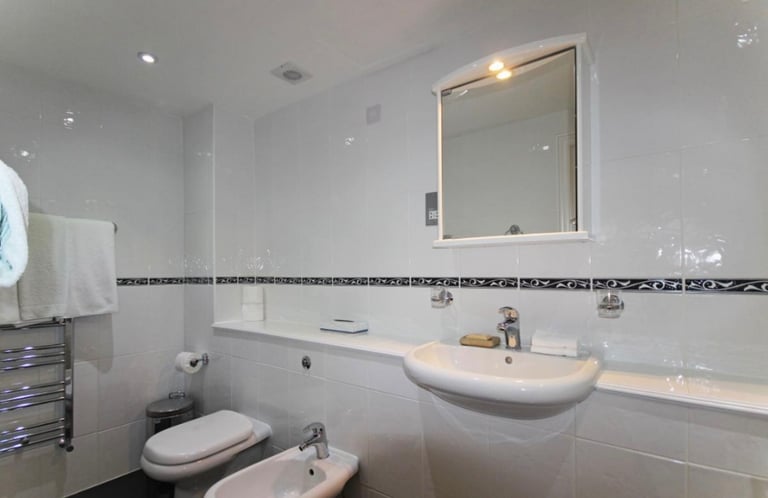 Mayfair (1) - W1J One Bedroom Apartment Short Term Let  £1600 per week 