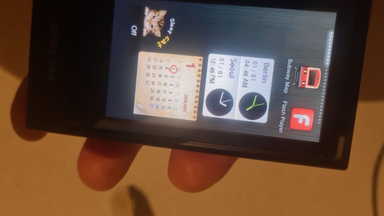 Samsung yp-p3 8gb mp3 player. Must Read carefully. 