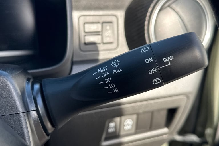 2021 Suzuki Ignis 92905 Hatchback Petrol Manual