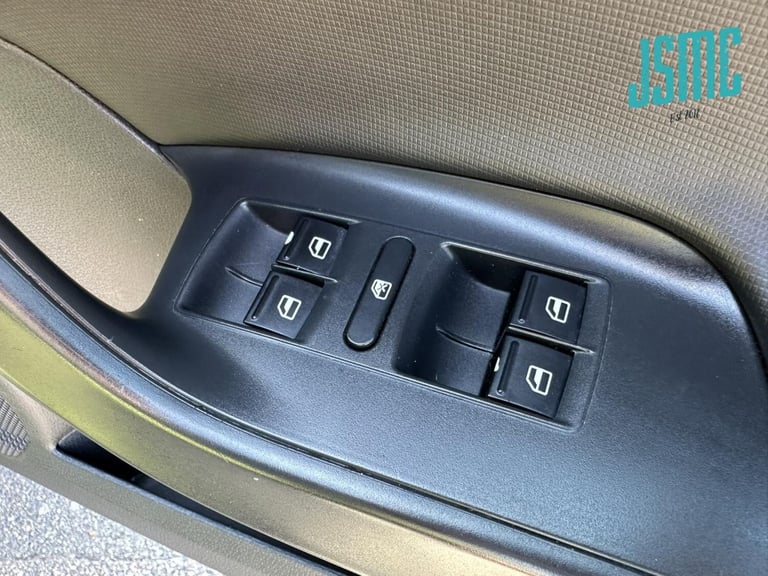 2009 SEAT Ibiza 1.4 16V Sport Hatchback 5dr Petrol Manual Euro 4 (85 ps) Hatchback Petrol Manual