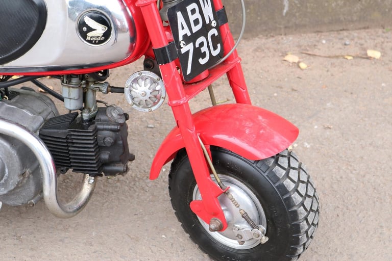 Honda CZ100 CZ100 Monkey Bike 1964 runs and rides!!