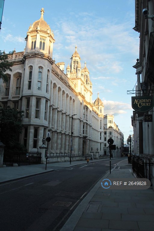 1 bedroom flat in Chancery Lane, London, WC2A (1 bed) (#2649828)