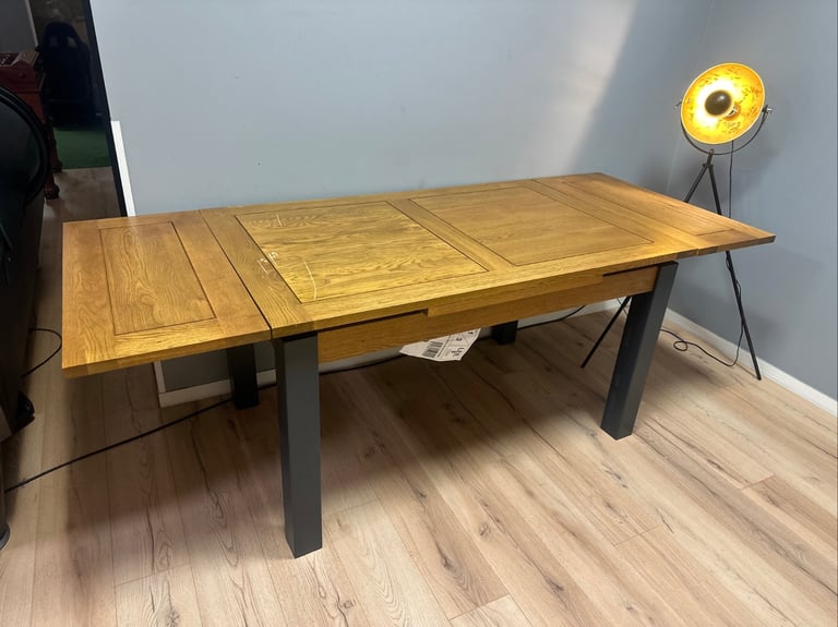 Natraul Solid Oak 4ft 7 Extending Dinning Table 6 or 8 Seater Oak Furnitureland Rustic