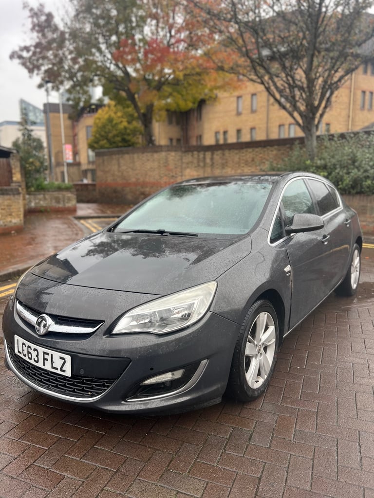 Vauxhall, ASTRA, Hatchback, 2013, Semi-Auto, 1598 (cc), 5 doors