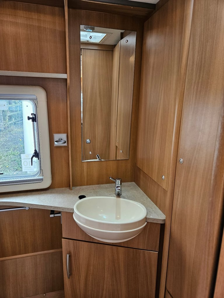 2006 Swift Challenger 520 4 Berth Touring Caravan 