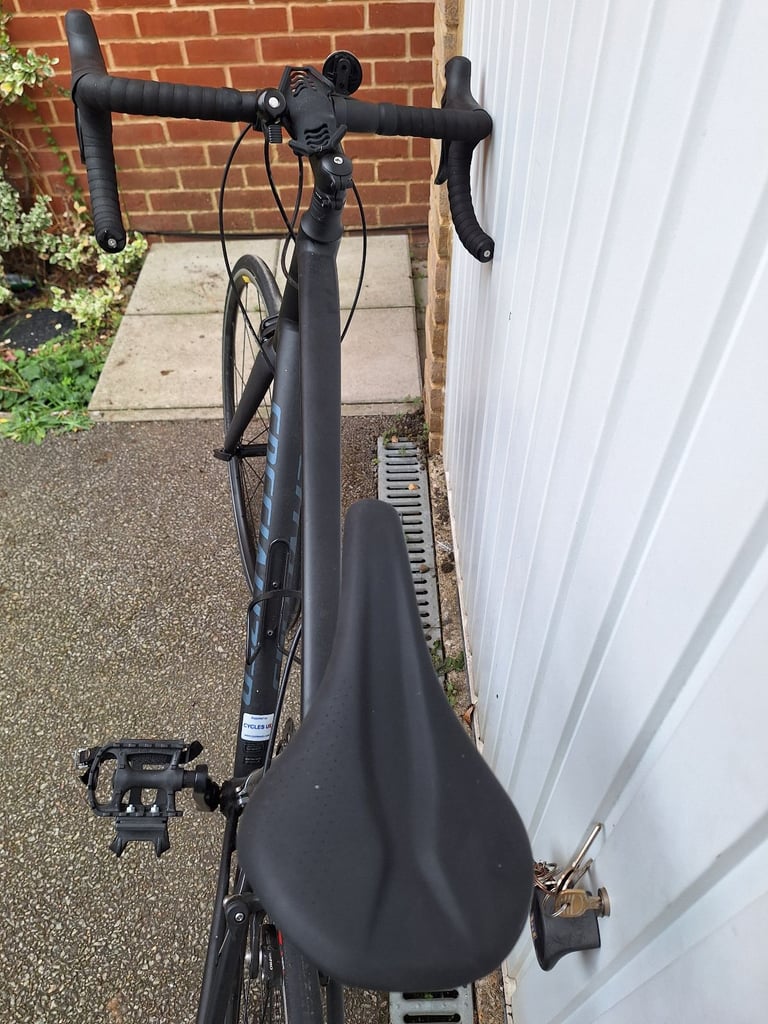 Lightweight road bike