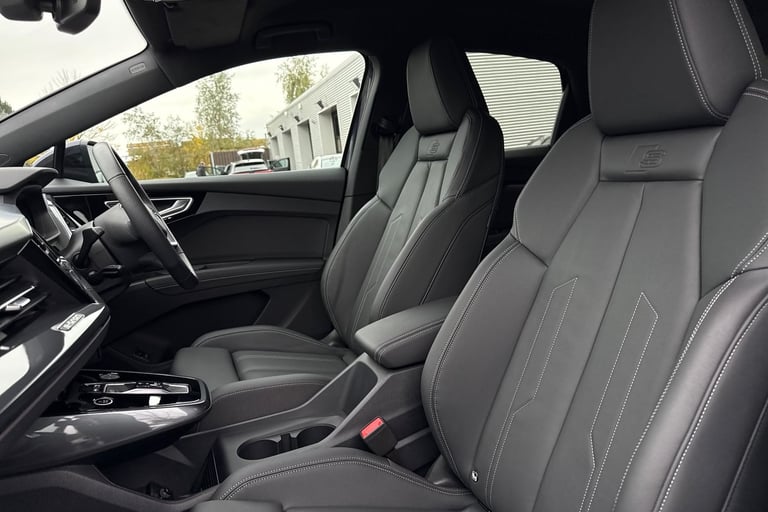 2024 Audi Q4 e-tron Q4 Sportback S line 45 e-tron  210,00 kW SUV ELECTRIC Automatic