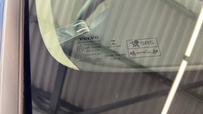 2022 Volvo XC40 2.0 B4P Plus Dark 5dr AWD Auto ESTATE PETROL Automatic