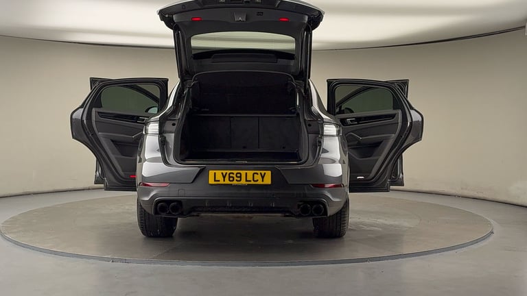 2019 Porsche Cayenne 3.0T V6 TiptronicS 4WD Euro 6 (s/s) 5dr Coupe Petrol Automatic