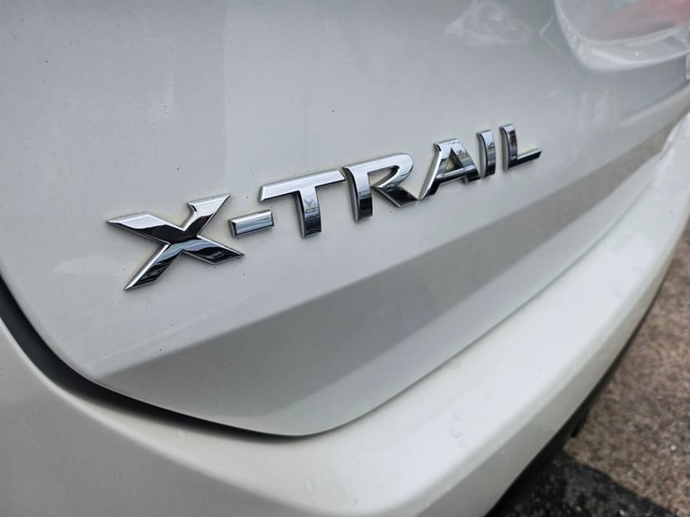 2015 Nissan X-Trail 1.6 dCi Tekna SUV 5dr Diesel Manual Euro 5 (s/s) (130 ps) ESTATE Diesel Manual