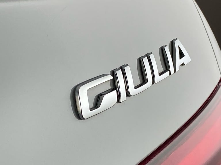 2022 Alfa Romeo Giulia 2.0 TB Sprint 4dr Auto SALOON PETROL Automatic