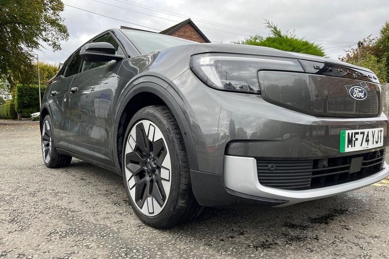 2024 Ford Explorer PREMIUM | Heads up Display | Panoramic Roof | Heated Seats/Wheel | Adaptive Es...