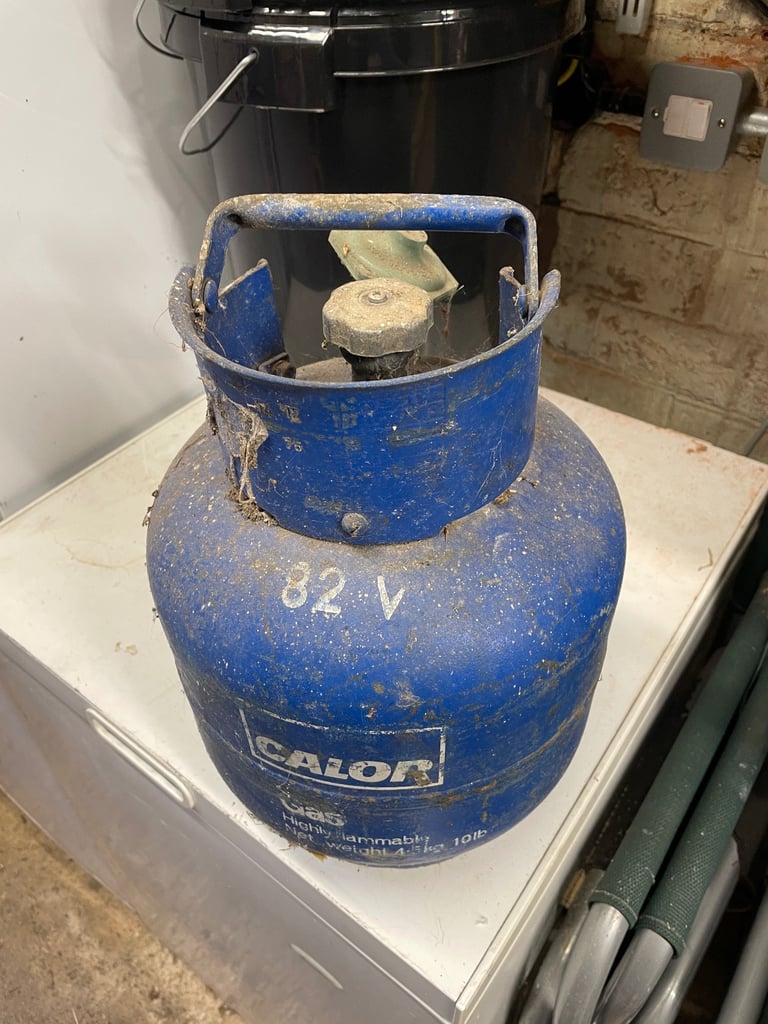 GAS BOTTLE (FULL OF GAS)