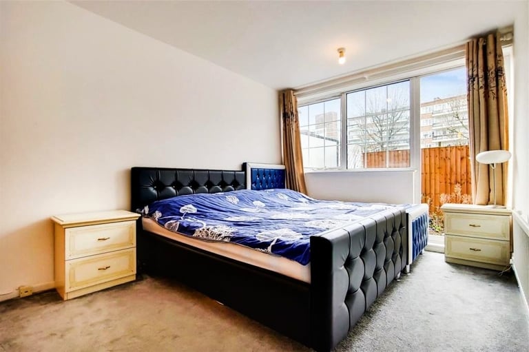 ✨💎NEW Spacious Room in Mile End - MOVE ASAP!