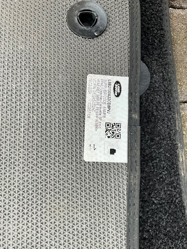 For sale Defender 110 carpet mats