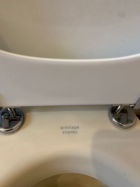 Retro 3-piece Bathroom Suite with original fittings - beige/mushroom coloured