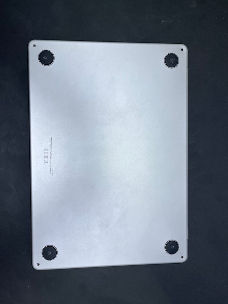 Apple MacBook Air M2 13'' 8GB Ram 256GB SSD Logic Pro 11 Final Cut Pro Adobe Warranty