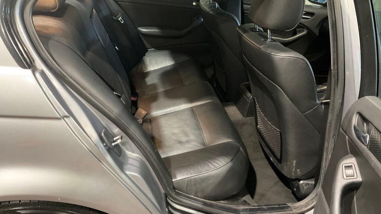 2004 BMW 3 Series 2.5 325i Sport Saloon 4dr Petrol Automatic (229 g/km, 192 bhp) SALOON Petrol Au...