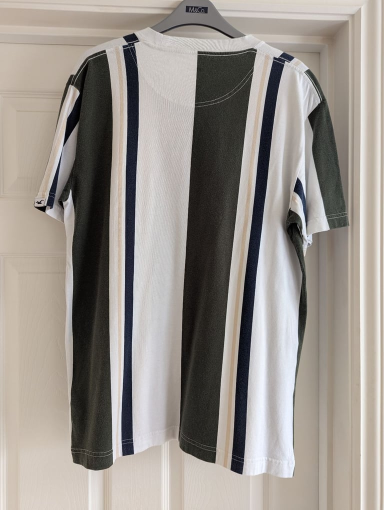 Hollister T-Shirt, White/Green/Black/Beige, Size Medium 