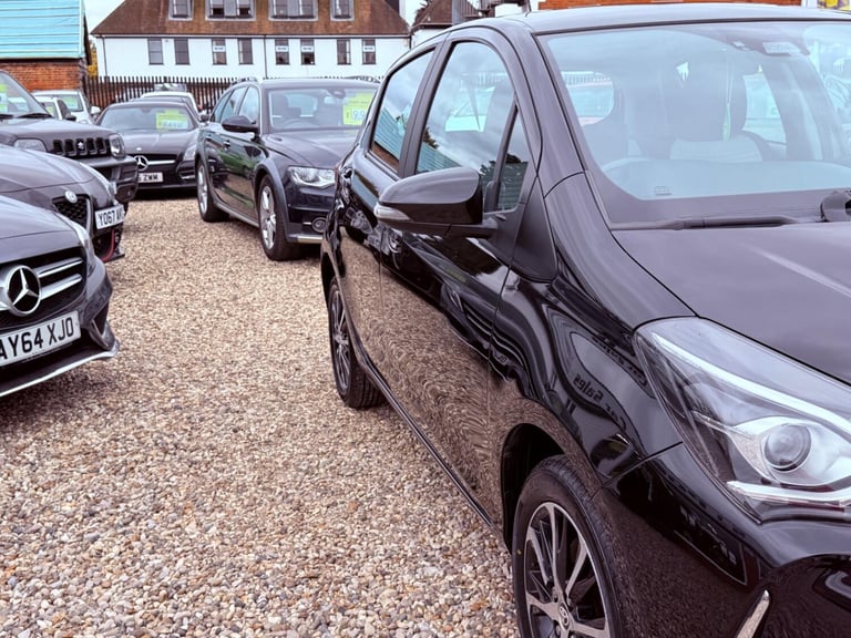 TOYOTA YARIS 1.5 VVT-i Icon Tech 2018