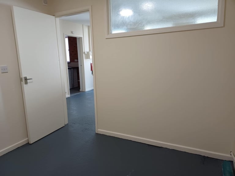 Flat To Let