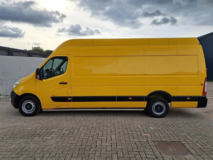 Man and van removal services collections deliveries 24/7 nationwide and any EU countries Rotherham 