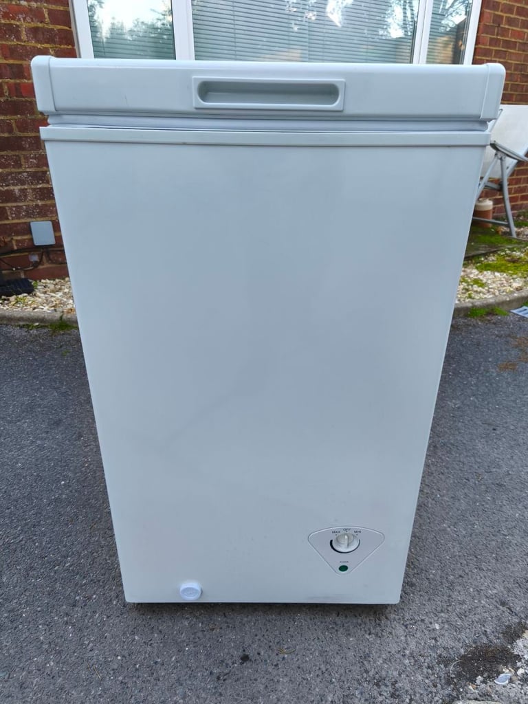 Chest Freezer CURRYS * Like New * A+ Class