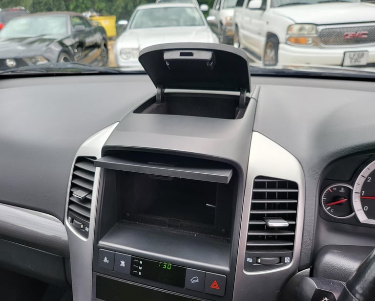 2010 CHEVROLET CAPTIVA 2.0 VCDi LT 5 DOOR 7 SEATER AUTOMATIC BLACK