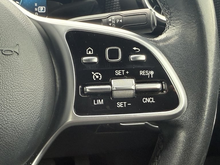 MERCEDES-BENZ A CLASS 1.5 A180d Sport 2019