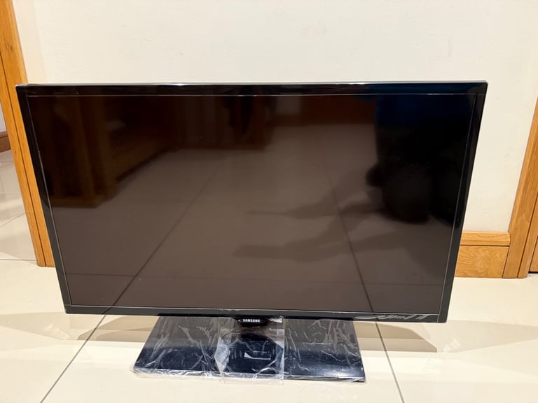 Samsung 32 inch LED TV