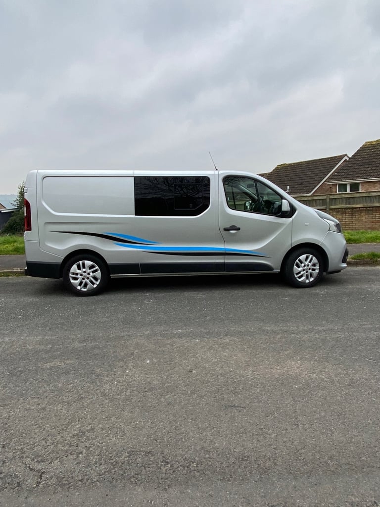 2016 RENAULT TRAFIC DAY VAN, MANUAL, 102,000 MILEAGE