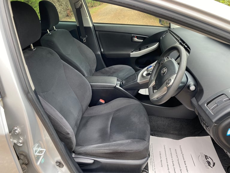 2015 Toyota Prius PRIUS T SPIRIT VVT-I CVT Hybrid